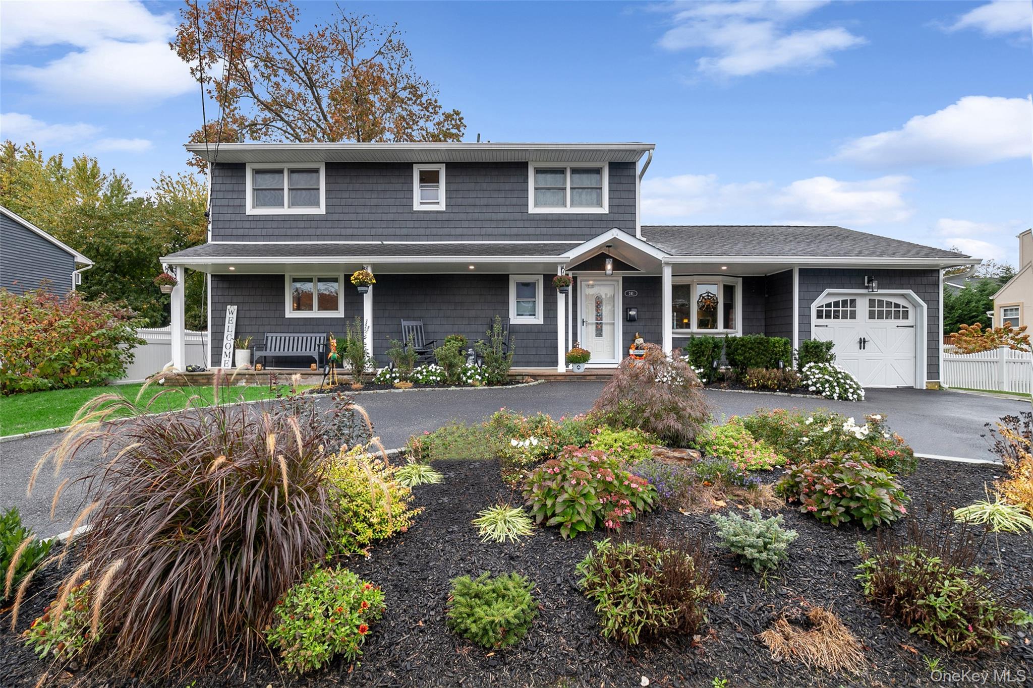 #1 photo, 241 N Hamilton Avenue, Lindenhurst , NY 11757