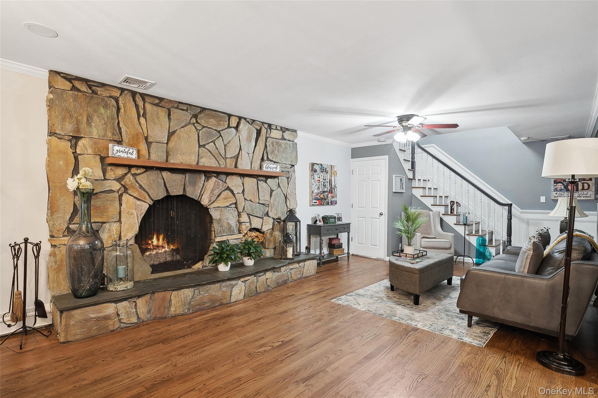 #18 photo, 241 N Hamilton Avenue, Lindenhurst , NY 11757