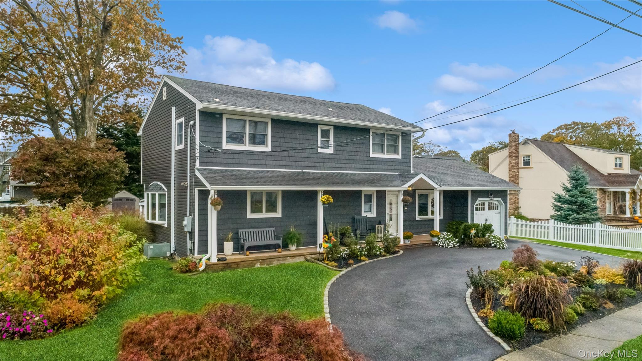 #2 photo, 241 N Hamilton Avenue, Lindenhurst , NY 11757