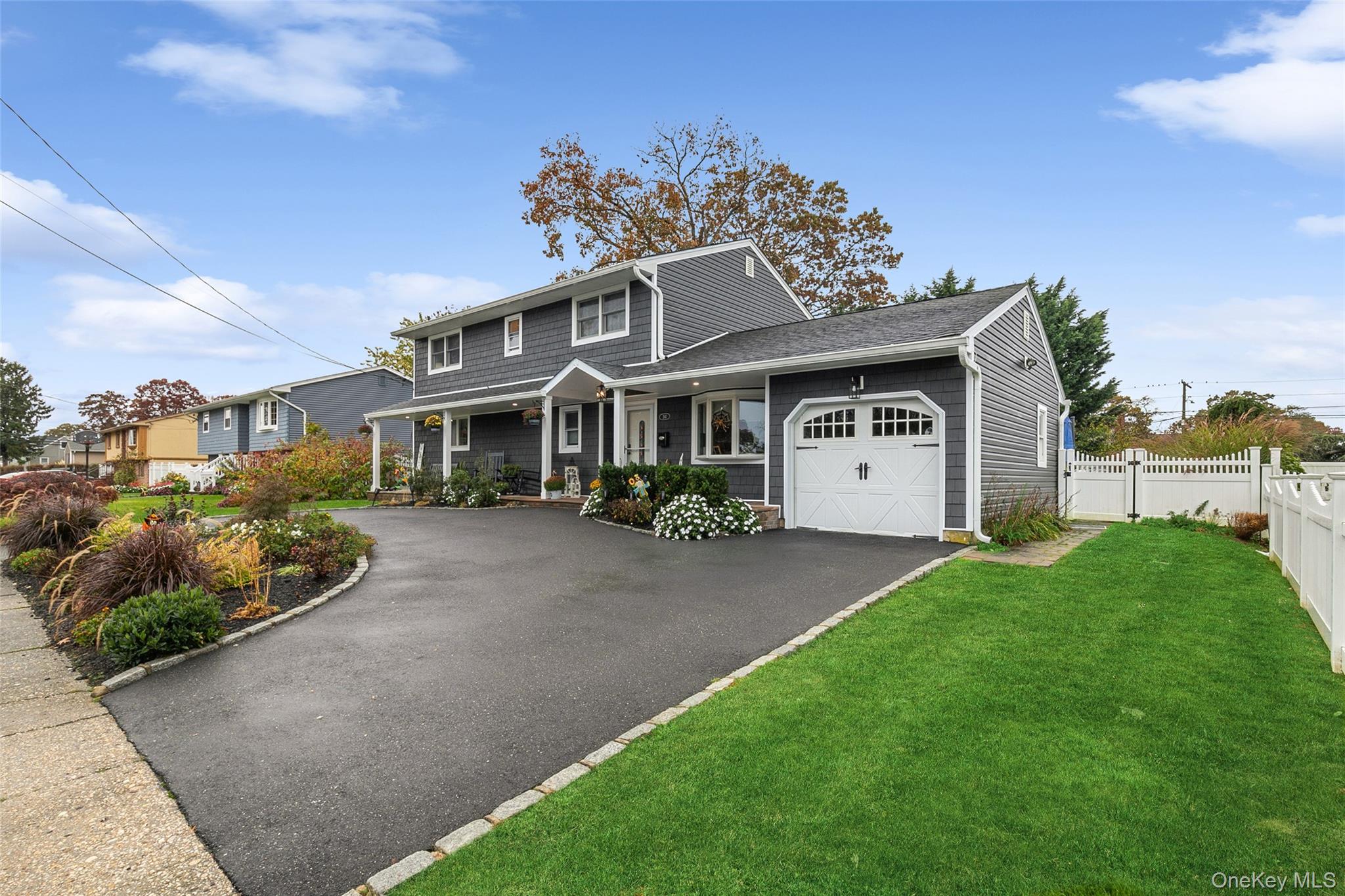 #3 photo, 241 N Hamilton Avenue, Lindenhurst , NY 11757