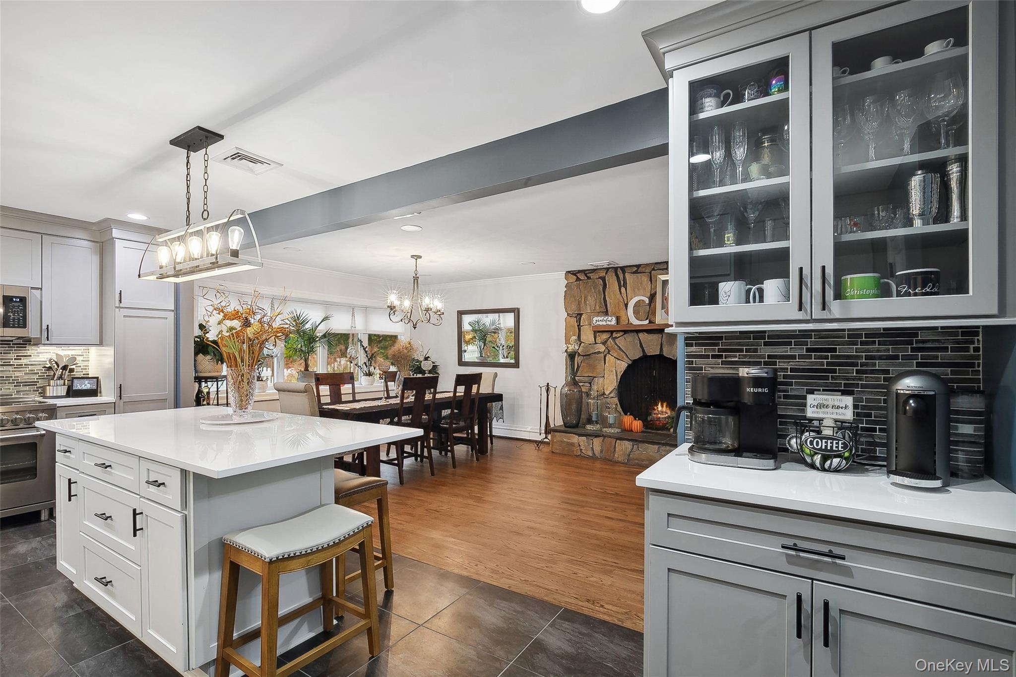 #9 photo, 241 N Hamilton Avenue, Lindenhurst , NY 11757