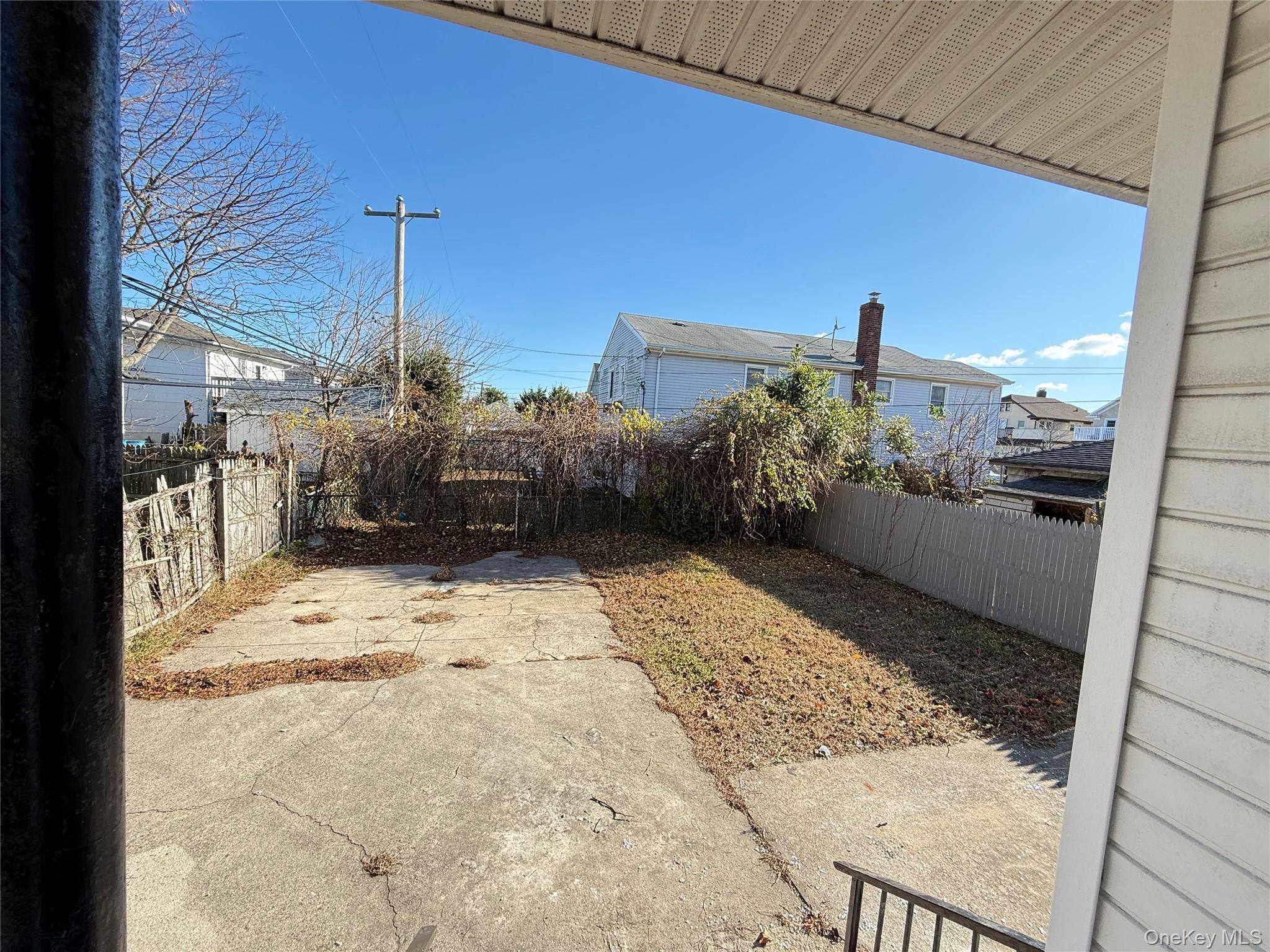 #20 photo, 610 Laurelton Boulevard, Long Beach , NY 11561