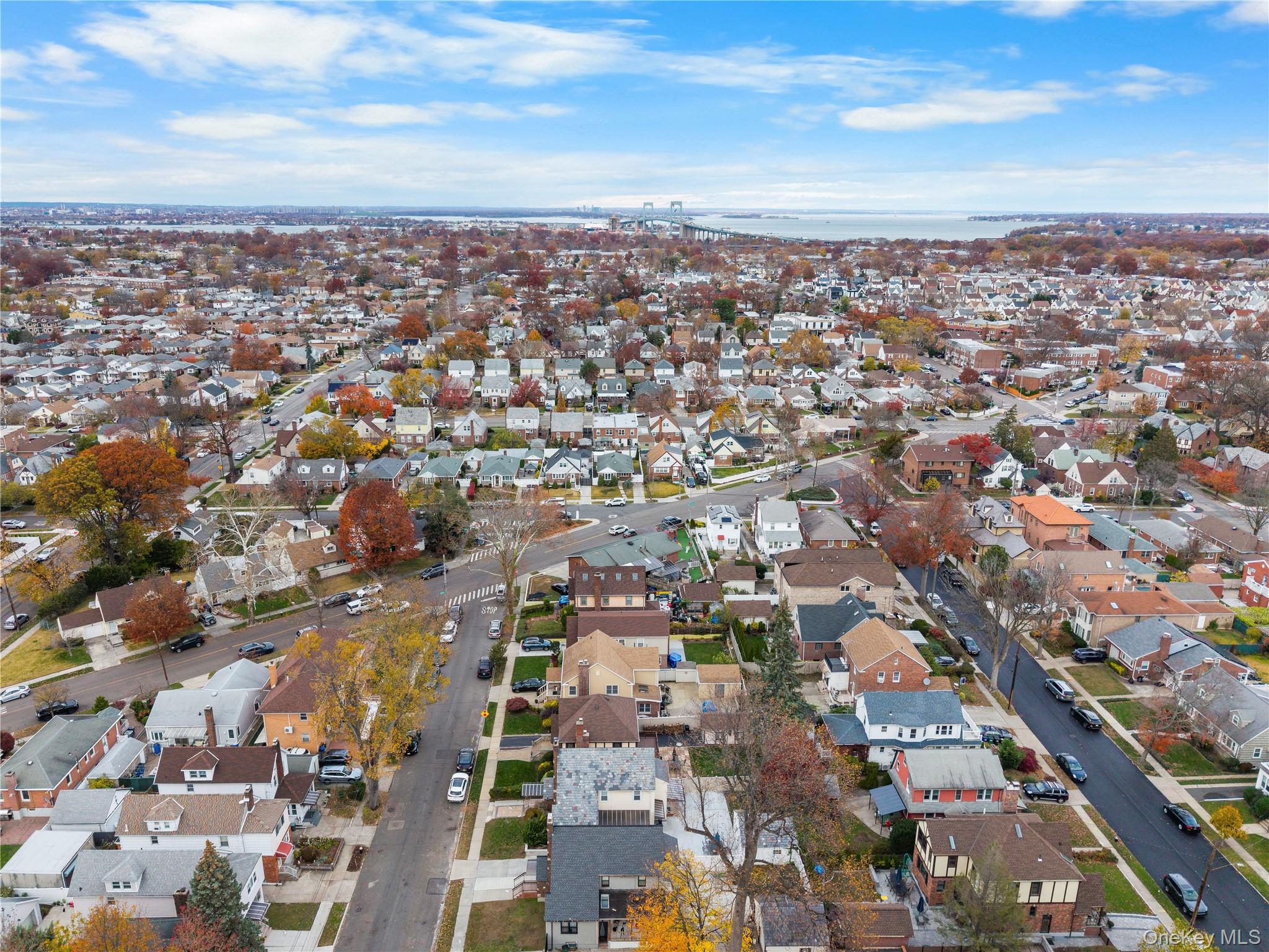 #1 photo, 16407 27th Avenue, Куинс ‖ Flushing , NY 11354