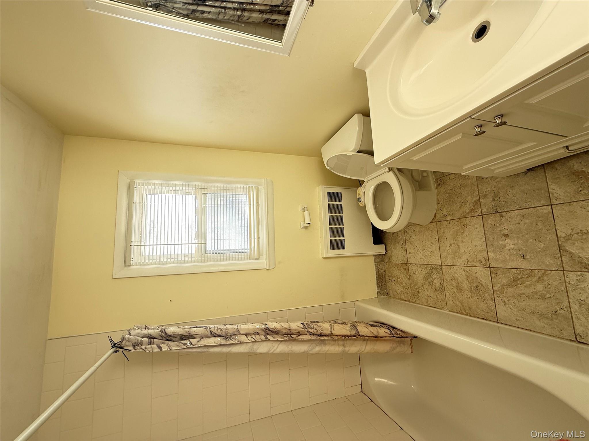 #16 photo, 50 W Lake Drive, 东长岛 Patchogue , NY 11772