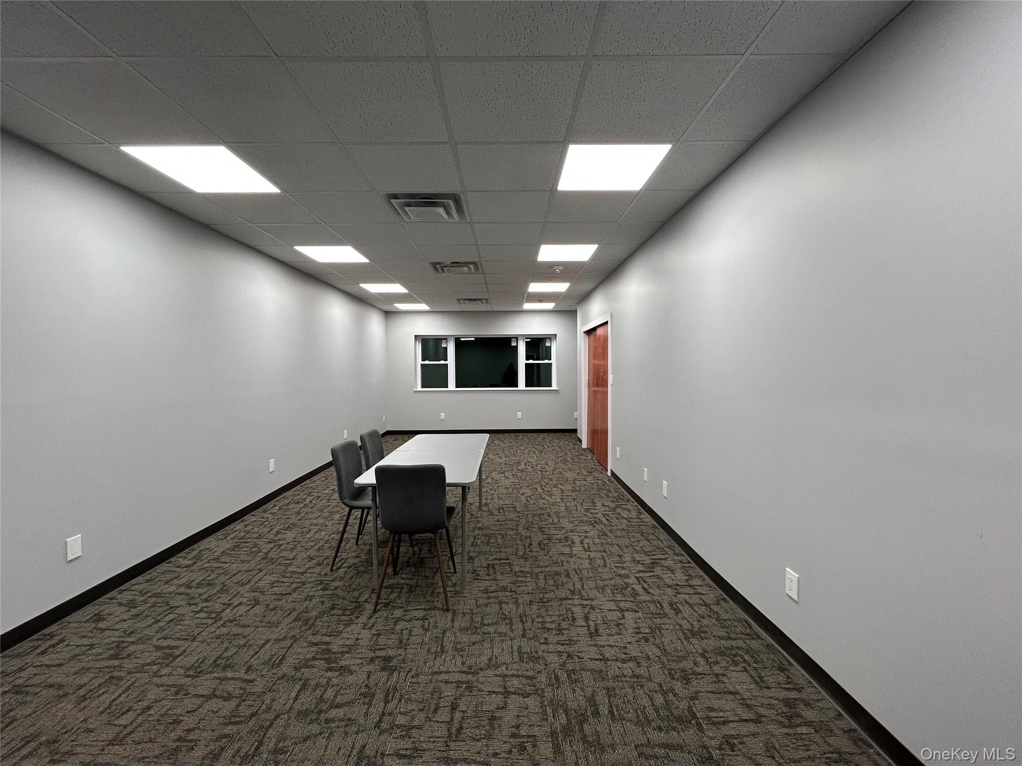 #2 photo, 5 Sunrise Plaza, नासाउ काउंटी Valley Stream , NY 11580