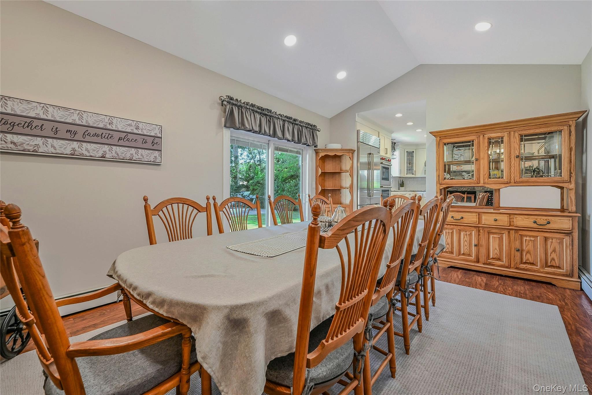 #19 photo, 51 Oakwood Hills Drive, מחוז סאפוק East Islip , NY 11730