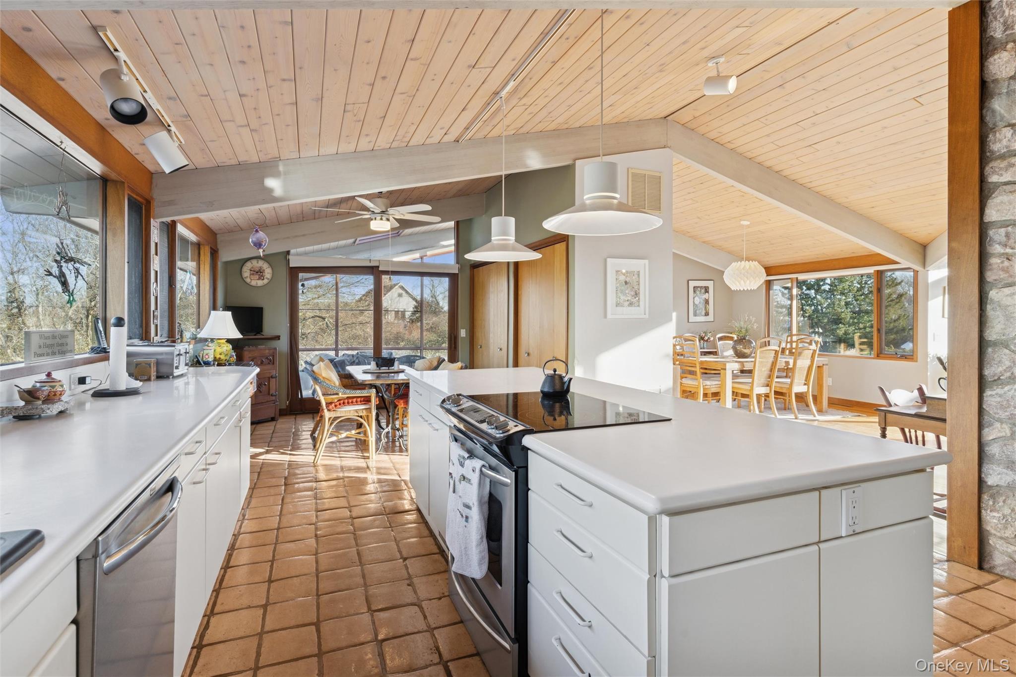 #14 photo, 630 Tarpon Drive, سوفولك Southold , NY 11971