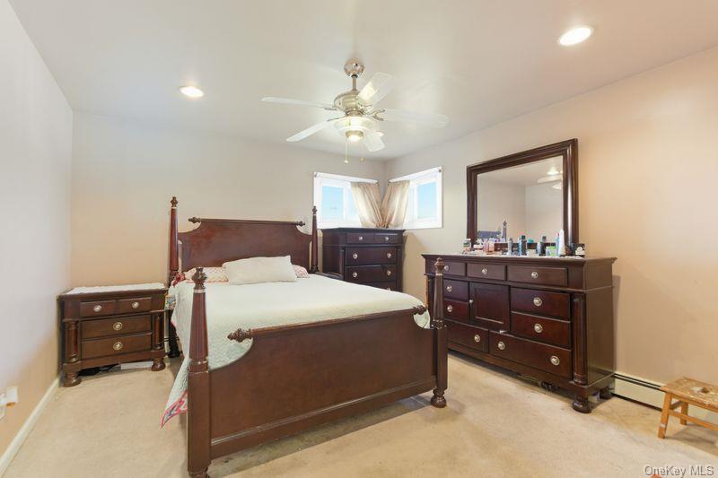 #7 photo, 9 Farragut Avenue, Bay Shore , NY 11706