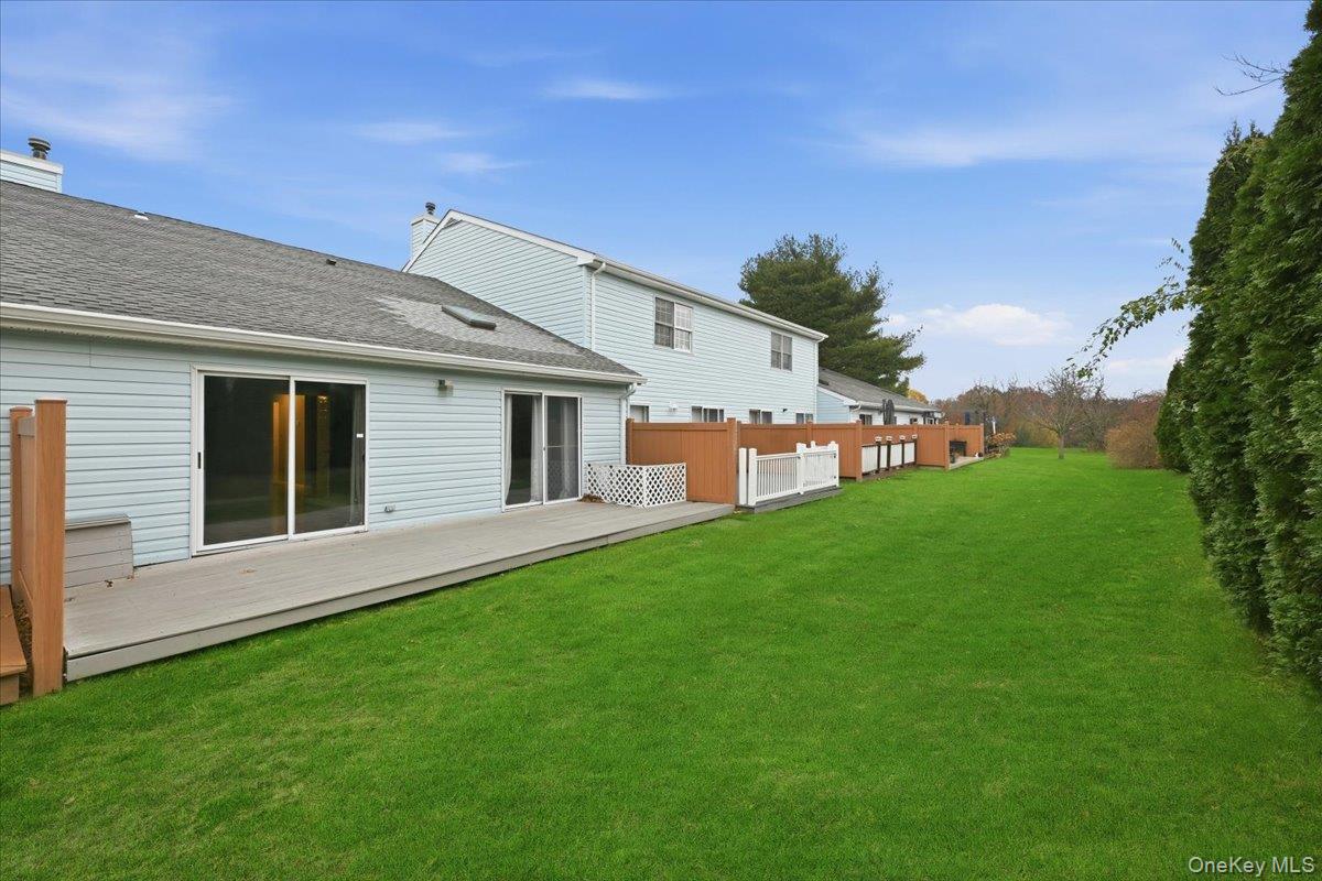 #19 photo, 23 Sandy Hill Road, सफ़ोक काउंटी Commack , NY 11725