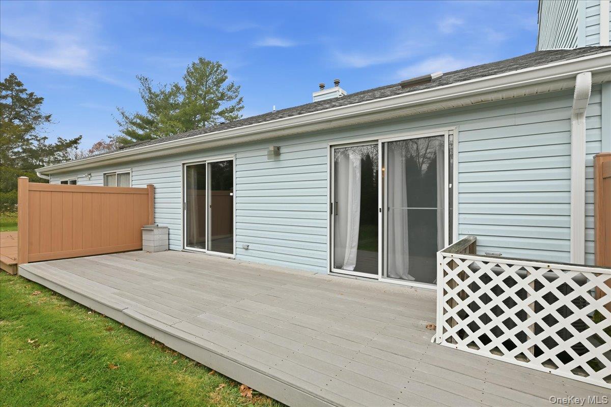 #20 photo, 23 Sandy Hill Road, सफ़ोक काउंटी Commack , NY 11725