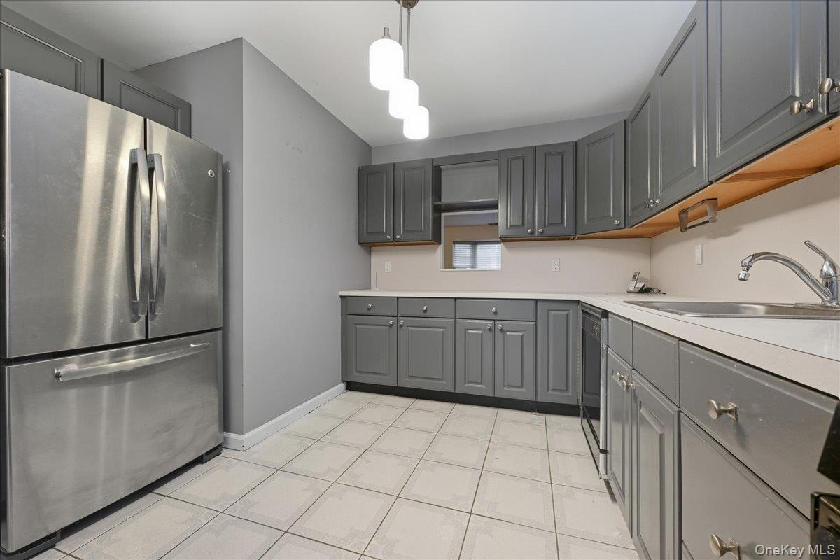 #9 photo, 23 Sandy Hill Road, सफ़ोक काउंटी Commack , NY 11725