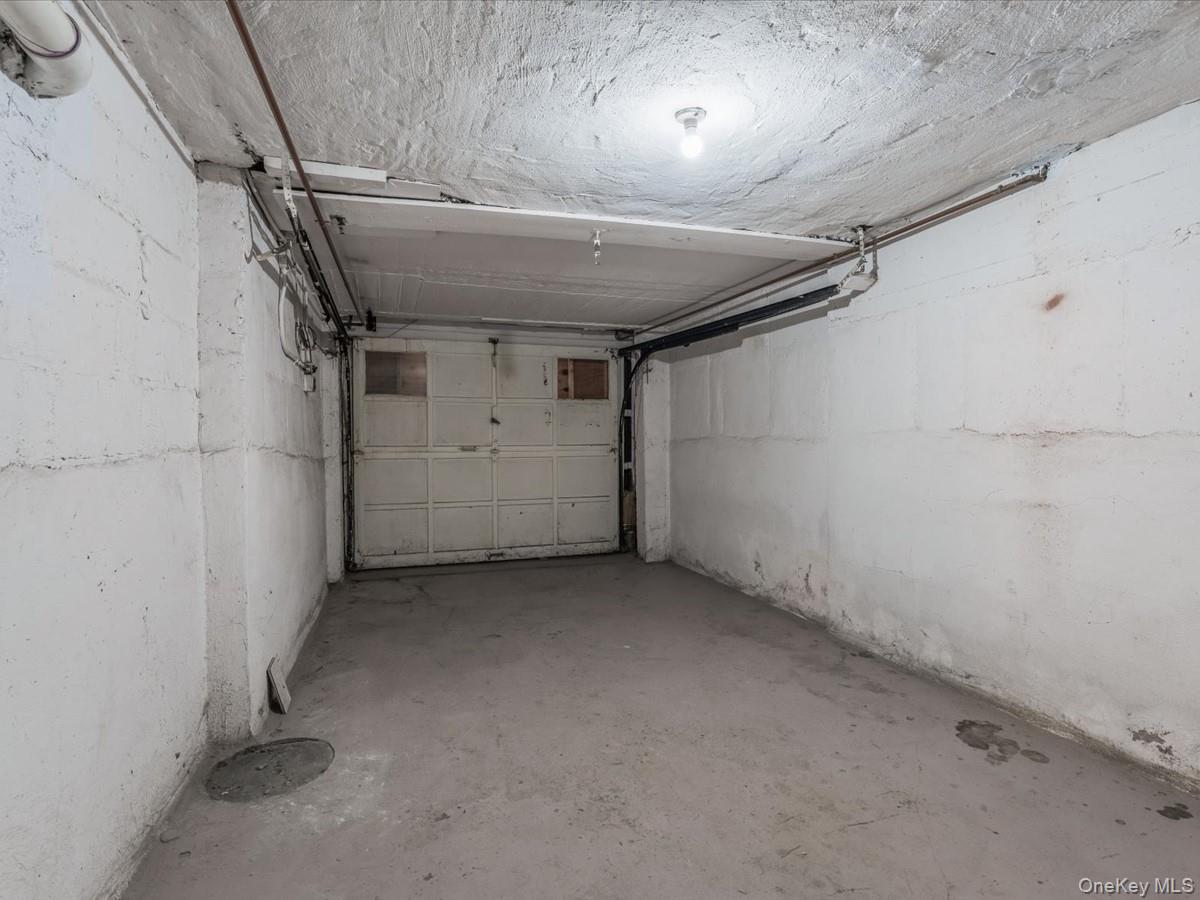 #17 photo, 33-05 143rd Street, Flushing , NY 11354