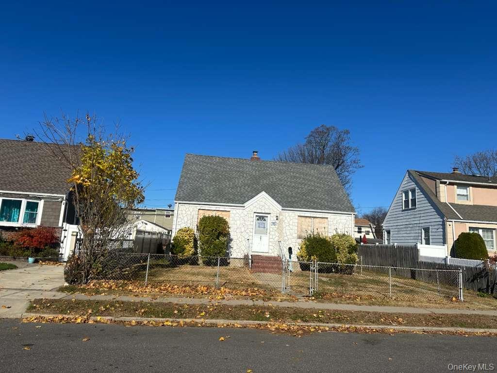 #1 photo, 761 Salem Road, 롱 아일랜드 Uniondale , NY 11553