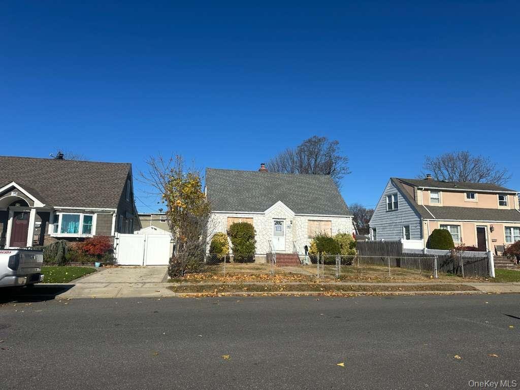 #2 photo, 761 Salem Road, 롱 아일랜드 Uniondale , NY 11553