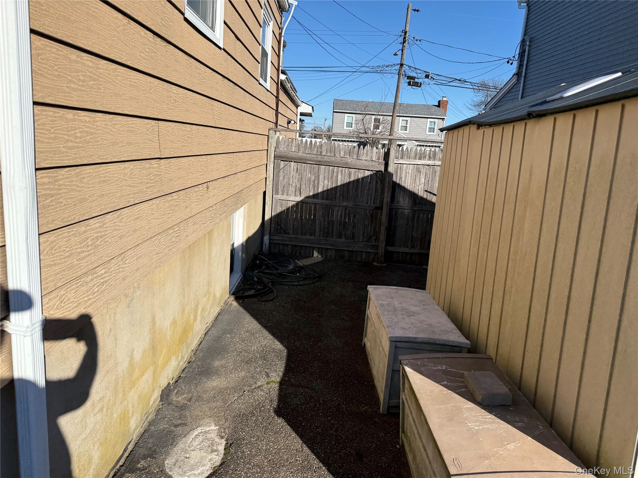 #13 photo, 613 Madison Avenue, Lindenhurst , NY 11757