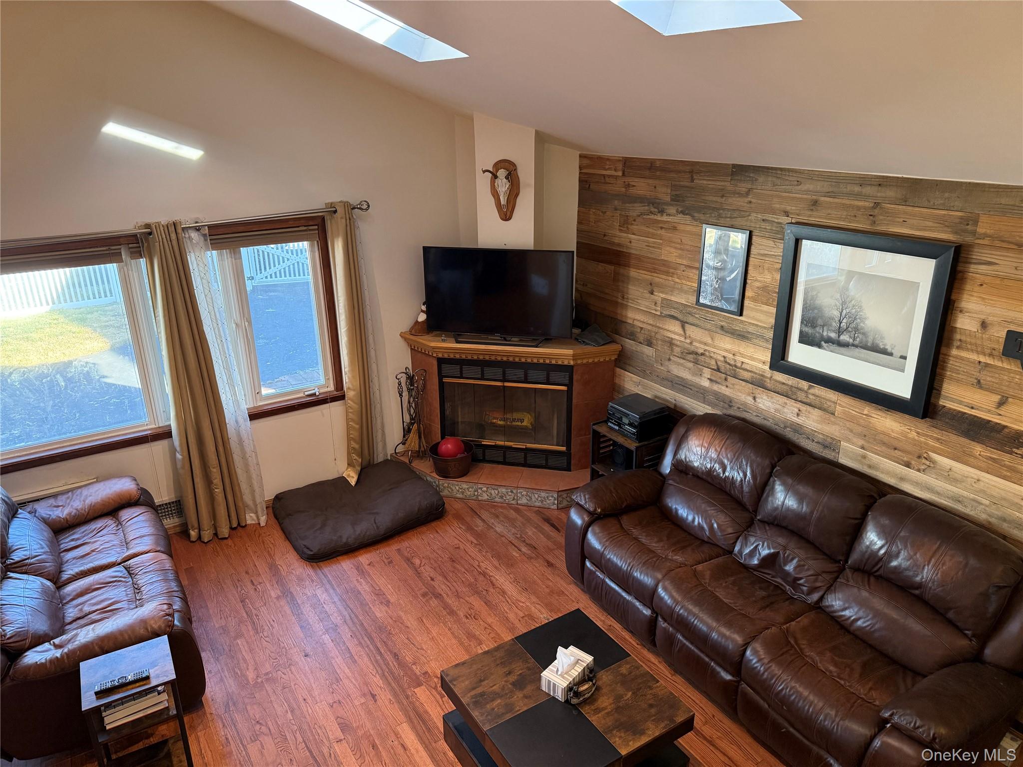 #20 photo, 613 Madison Avenue, Lindenhurst , NY 11757