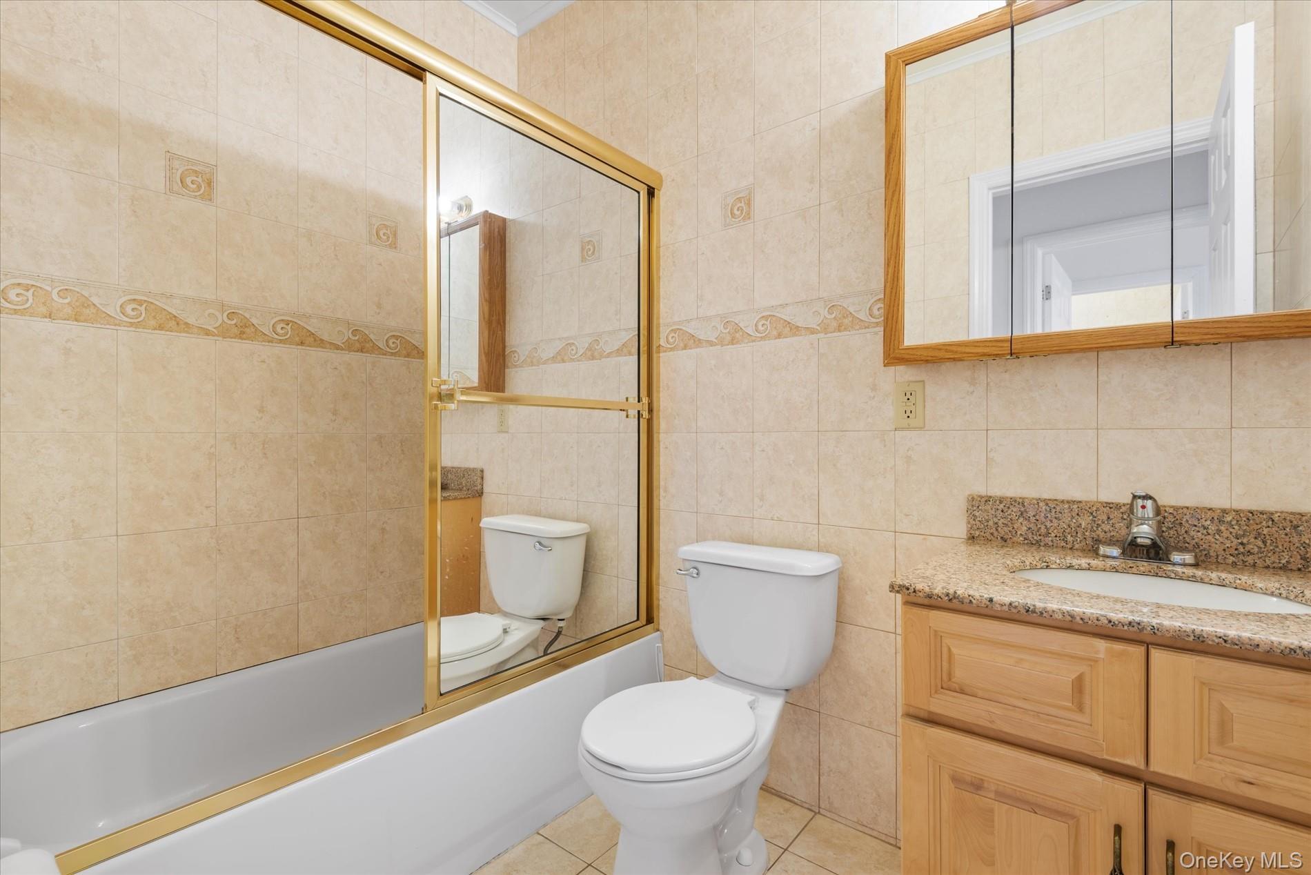 #14 photo, 71-05 Cooper Avenue, Glendale , NY 11385