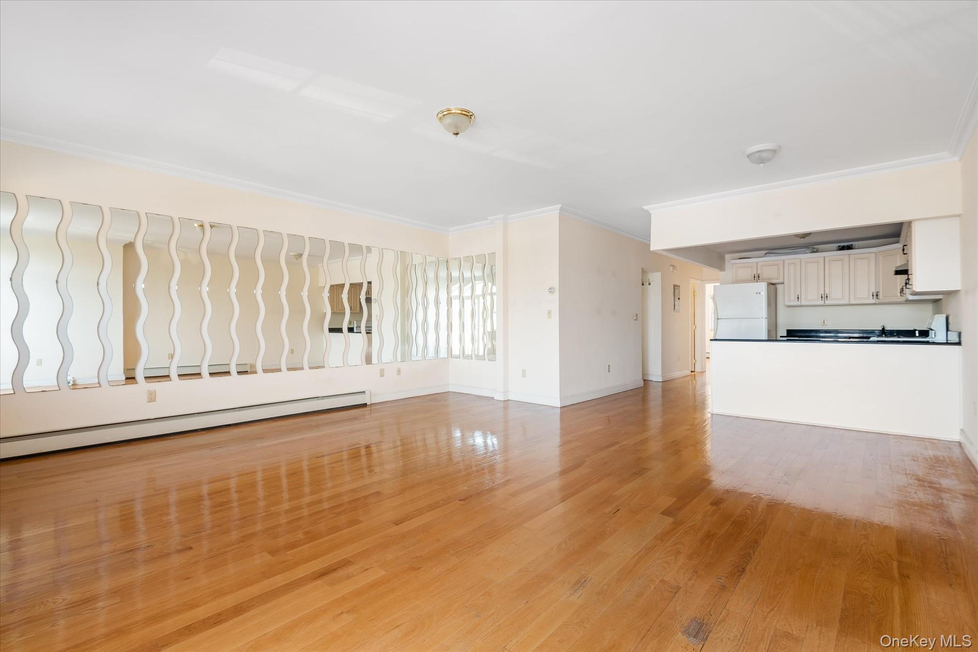 #5 photo, 71-05 Cooper Avenue, Glendale , NY 11385