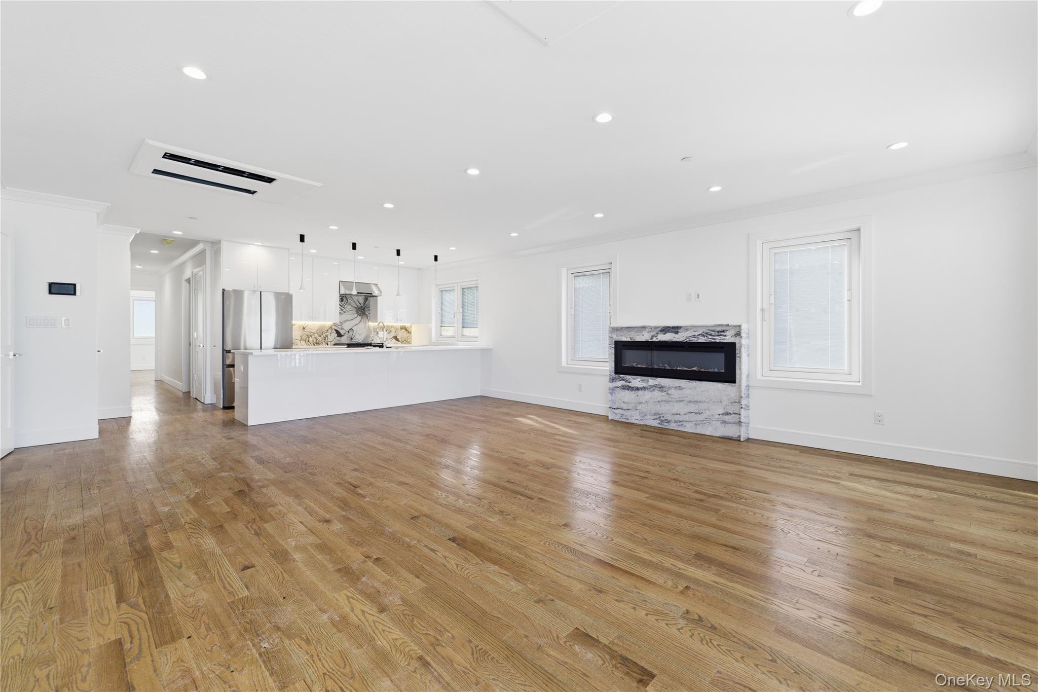 #2 photo, 550 E Harrison Street, Long Beach , NY 11561