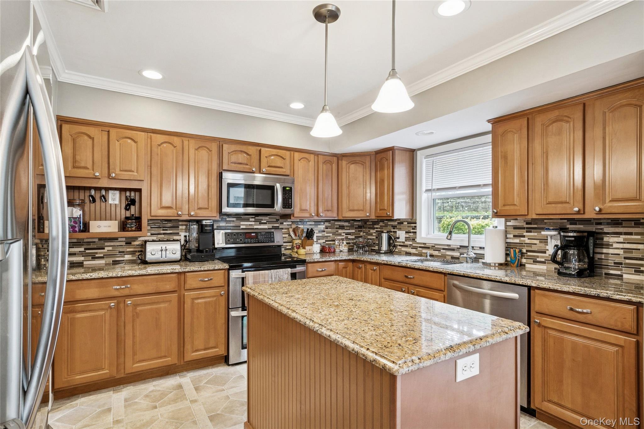 #13 photo, 6 Joseph Court, 东长岛 East Northport , NY 11731