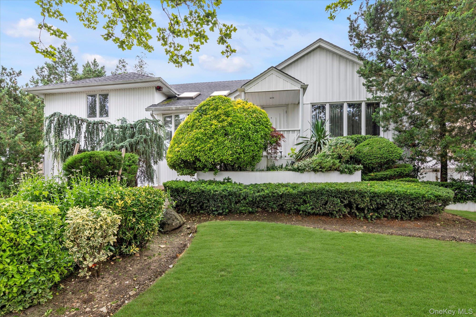 #3 photo, 895 Cherry Lane, מחוז נסאו North Woodmere , NY 11581