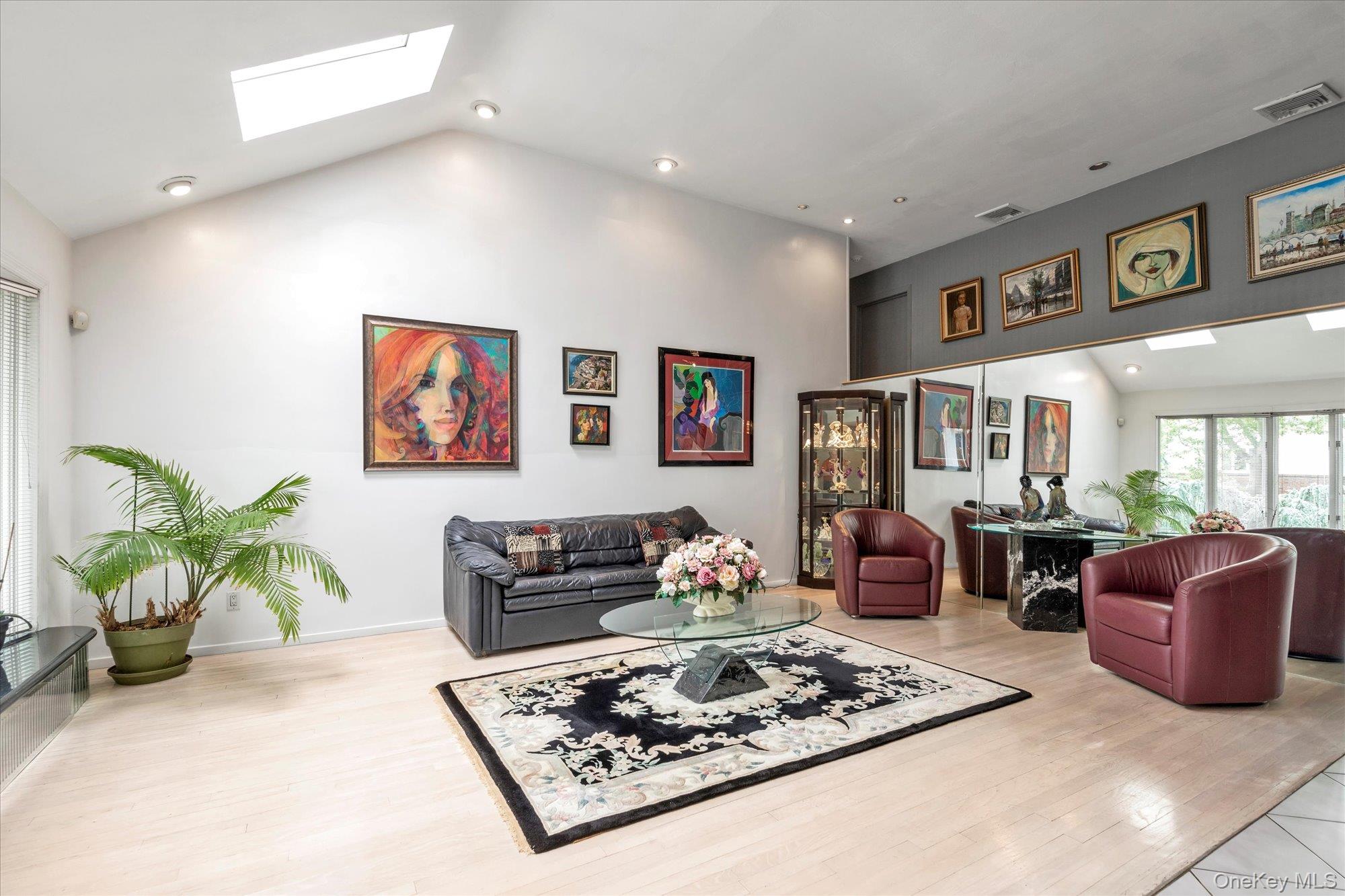 #5 photo, 895 Cherry Lane, מחוז נסאו North Woodmere , NY 11581