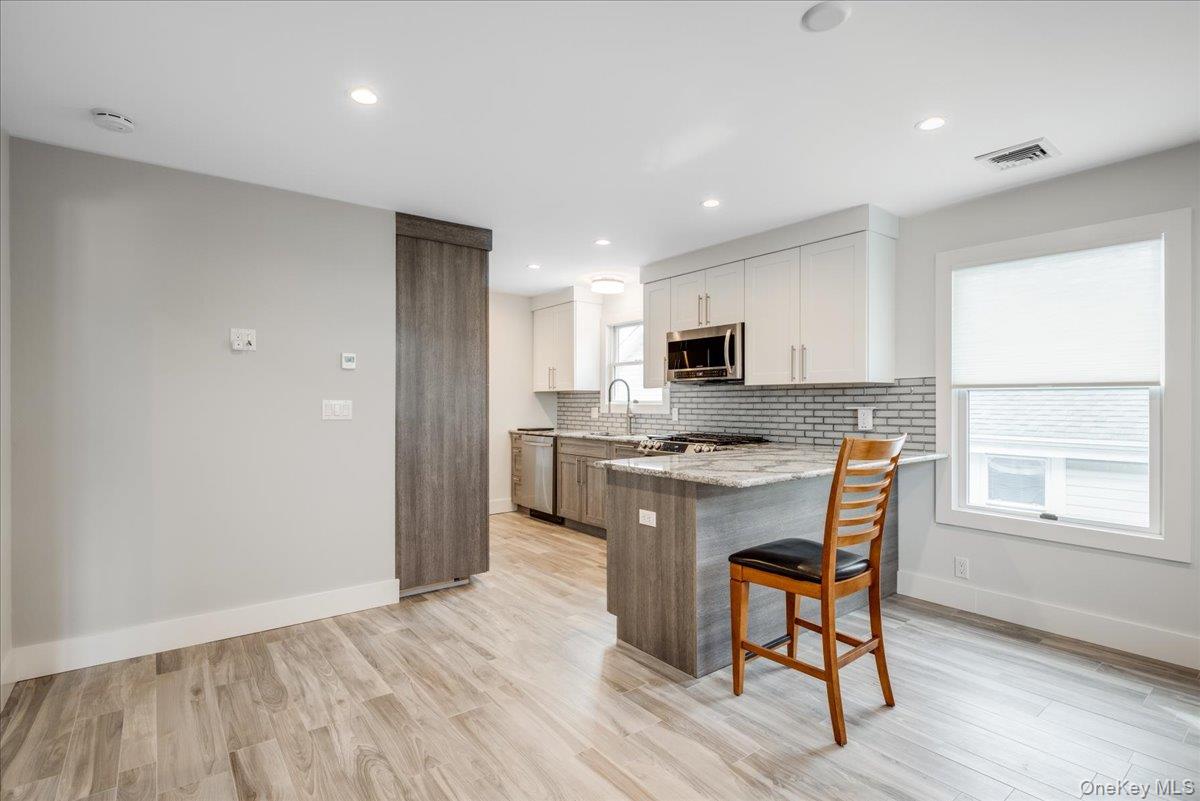 #10 photo, Bellmore, Bellmore , NY 11710