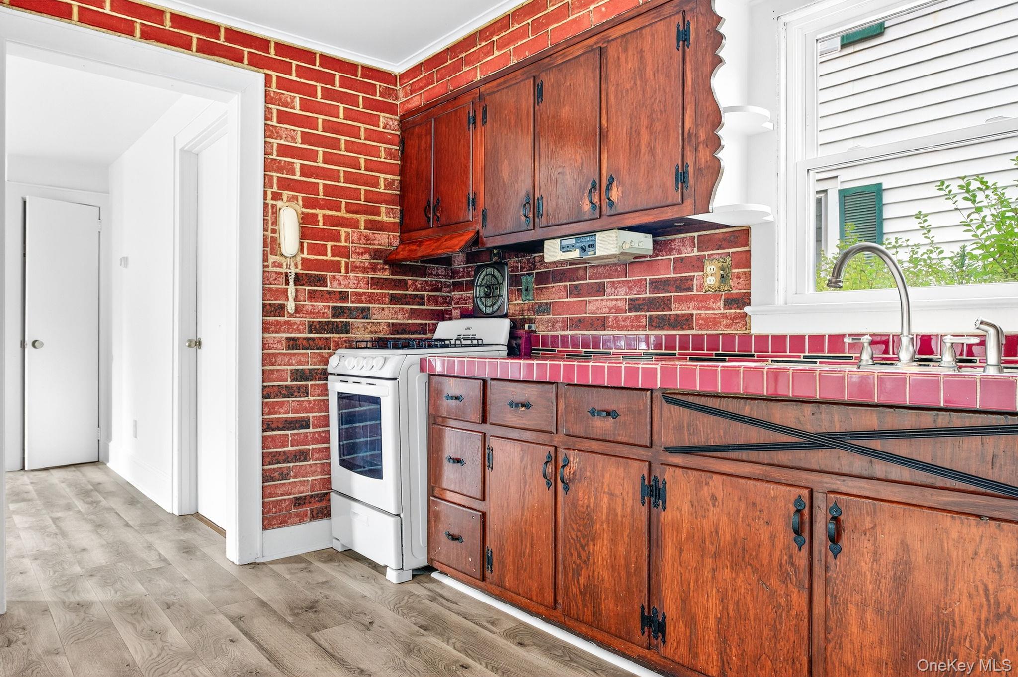 #6 photo, 62 Foxhall Avenue, 纽约州 Kingston , NY 12401