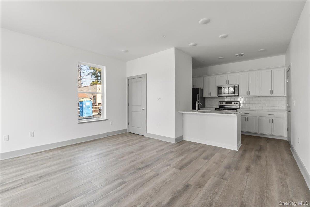 #2 photo, 75 Forester Avenue, Warwick , NY 10990