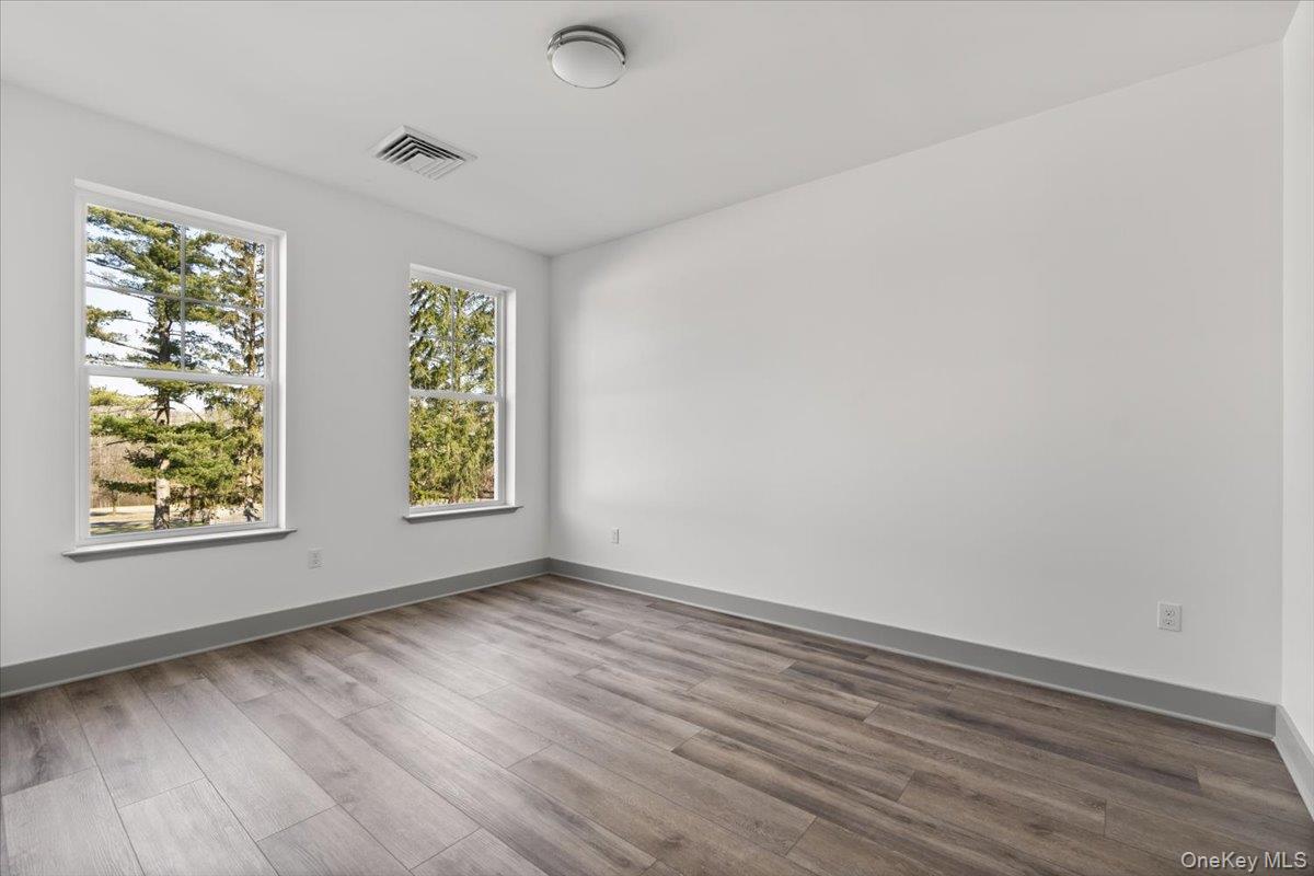 #4 photo, 75 Forester Avenue, Warwick , NY 10990