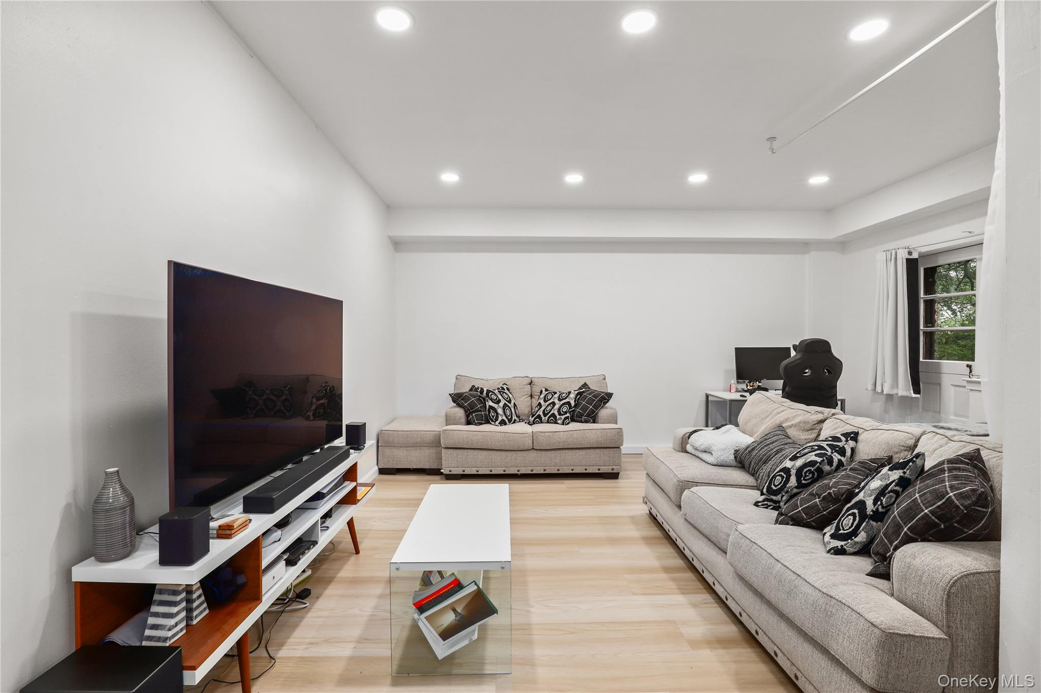 #2 photo, 140 N Broadway, 纽约州 Irvington , NY 10533