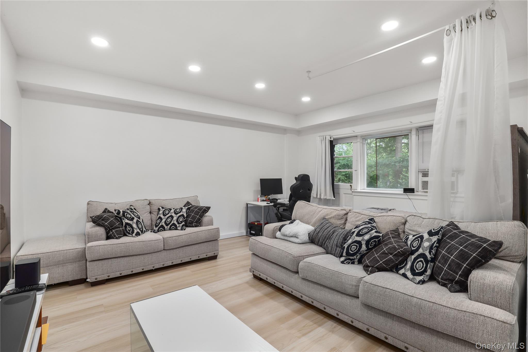 #3 photo, 140 N Broadway, 纽约州 Irvington , NY 10533