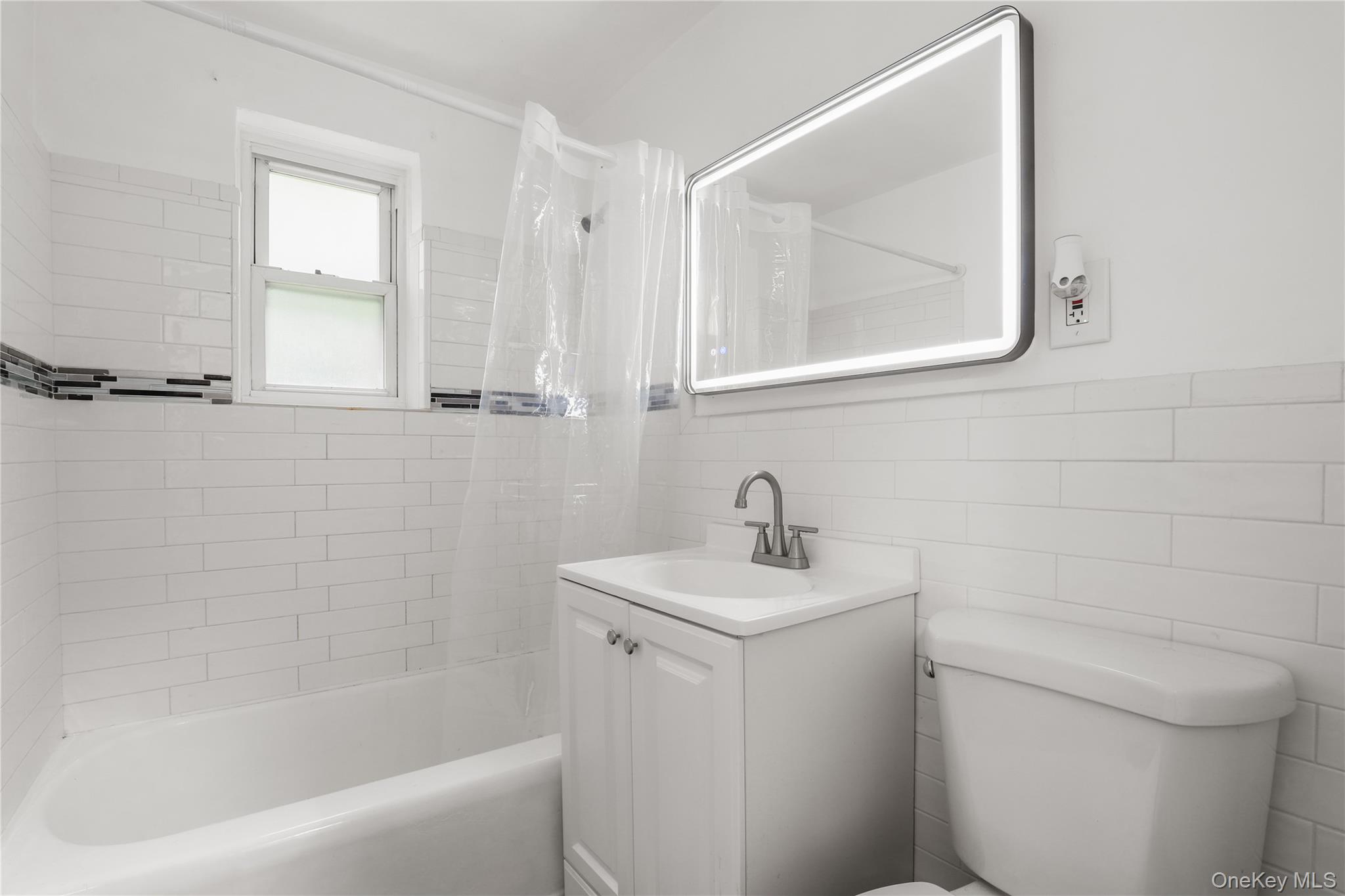 #8 photo, 140 N Broadway, 纽约州 Irvington , NY 10533