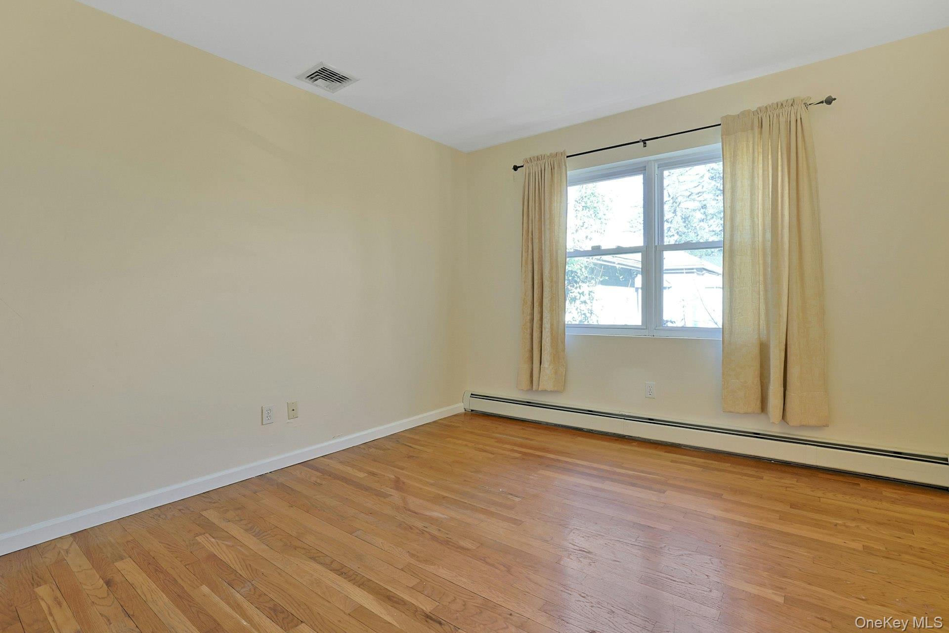 #16 photo, 71 Holland Avenue, White Plains , NY 10603