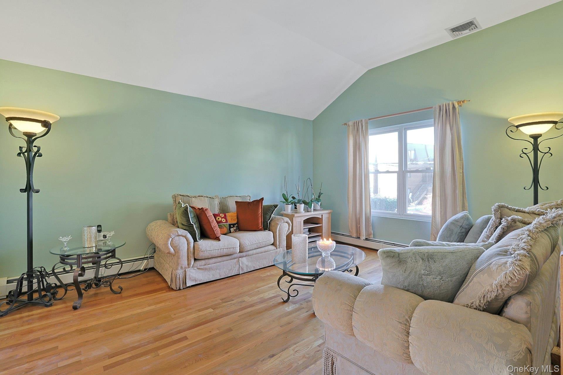 #4 photo, 71 Holland Avenue, White Plains , NY 10603