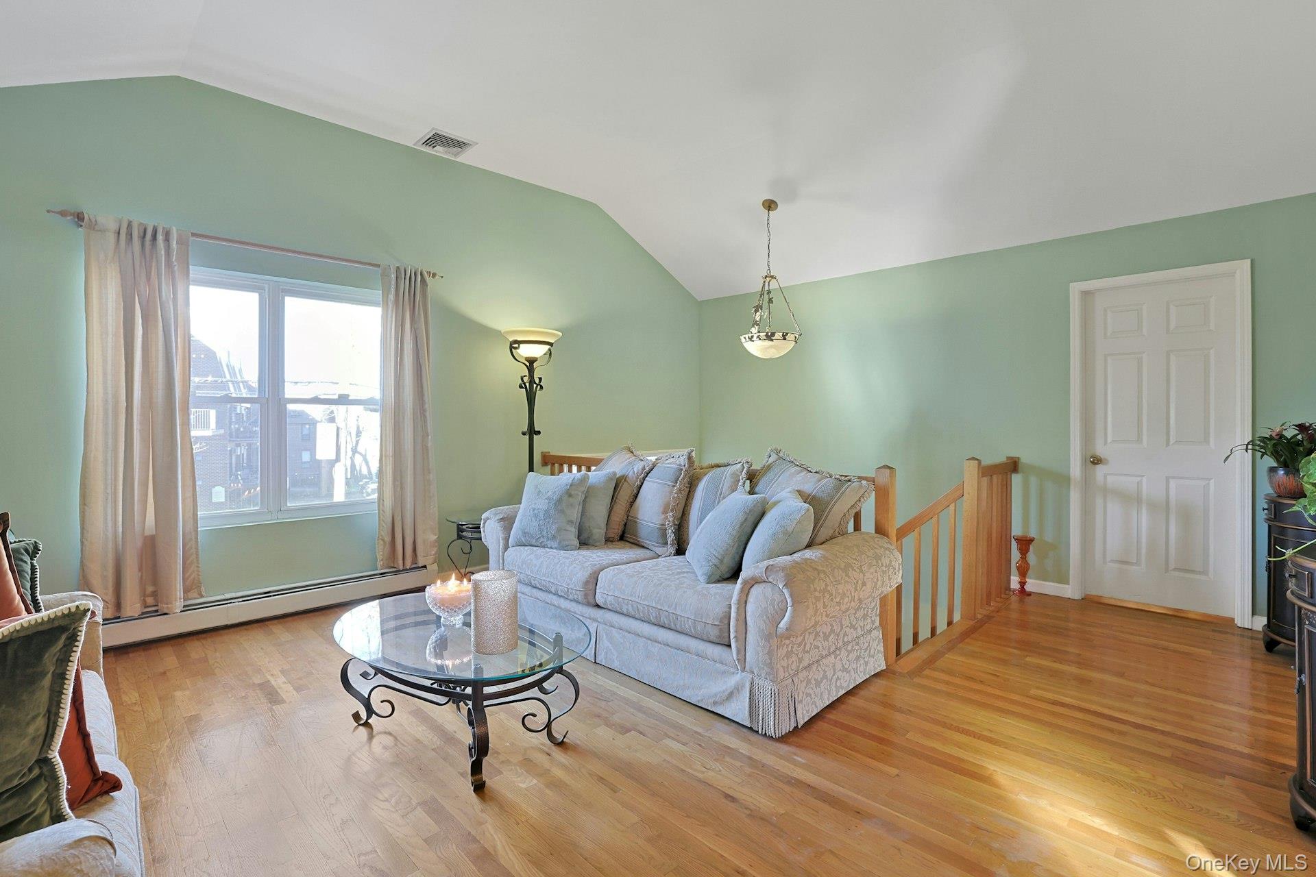 #5 photo, 71 Holland Avenue, White Plains , NY 10603