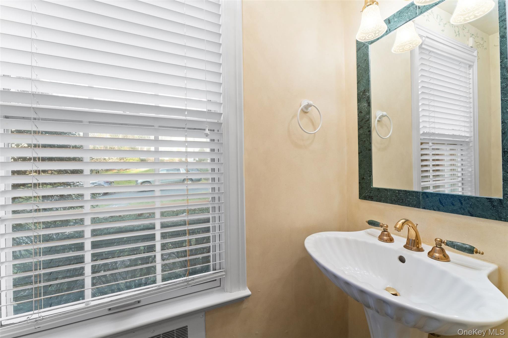 #15 photo, 24 Olmsted Road, 纽约州 Scarsdale , NY 10583