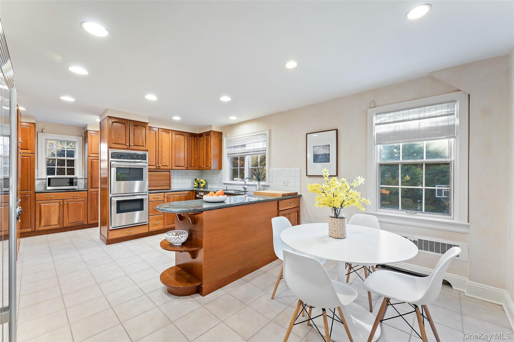 #9 photo, 24 Olmsted Road, 纽约州 Scarsdale , NY 10583