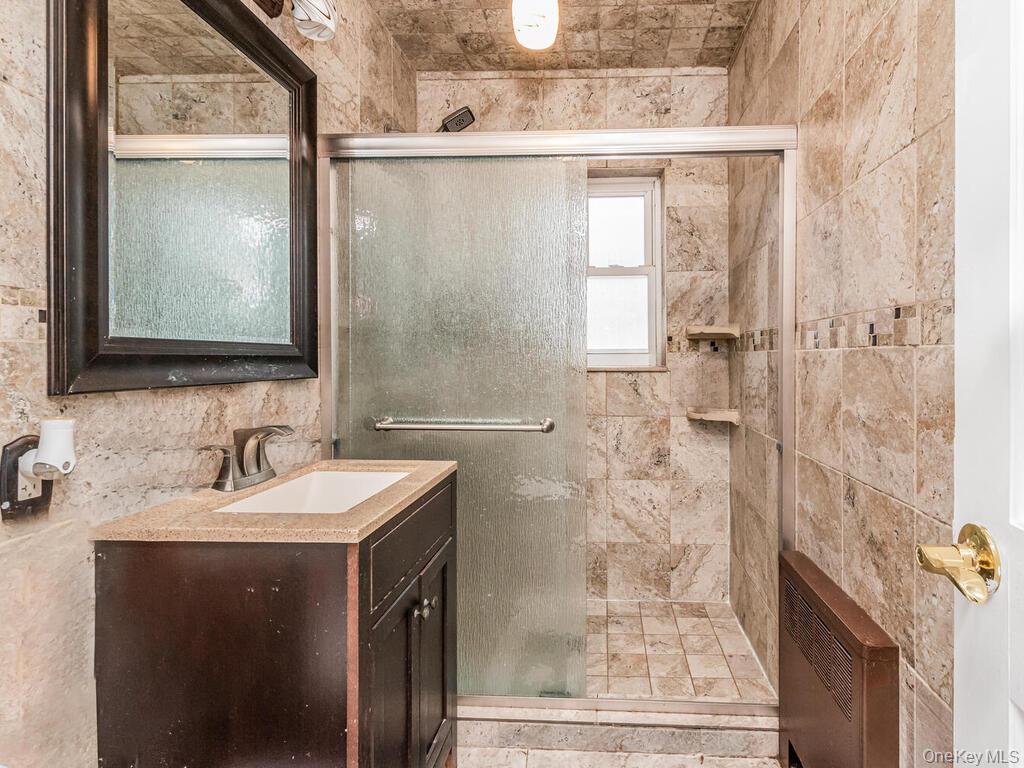 #12 photo, 1918 Pitman Avenue, 브롱크스 Bronx , NY 10466