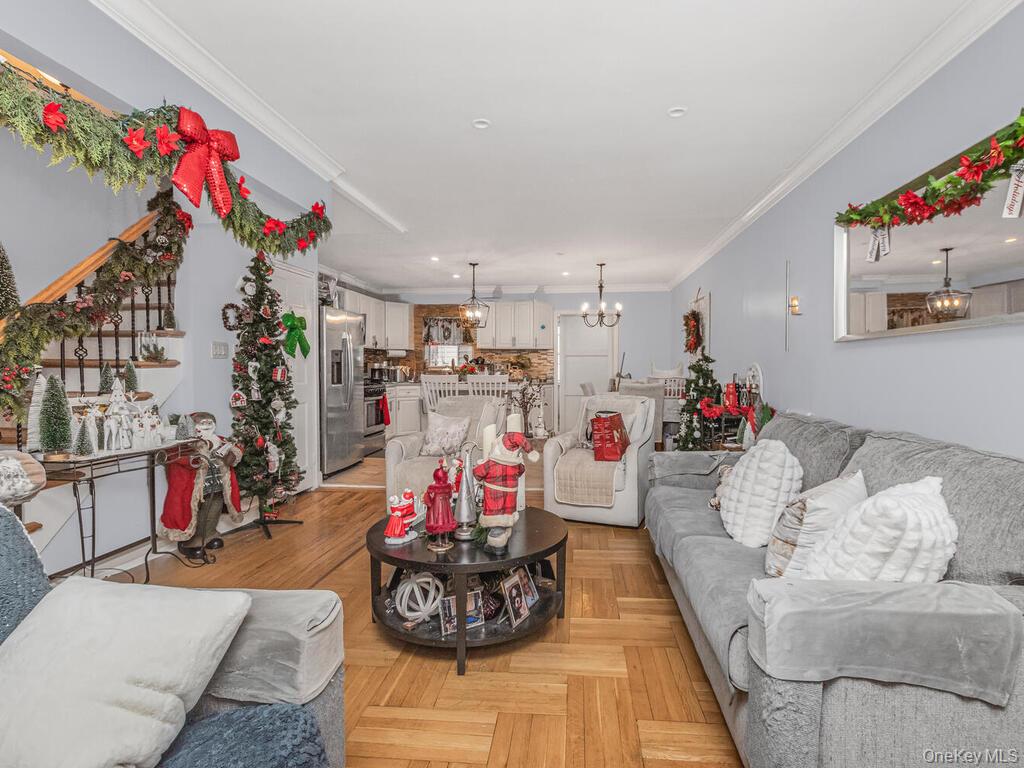 #5 photo, 1918 Pitman Avenue, 브롱크스 Bronx , NY 10466