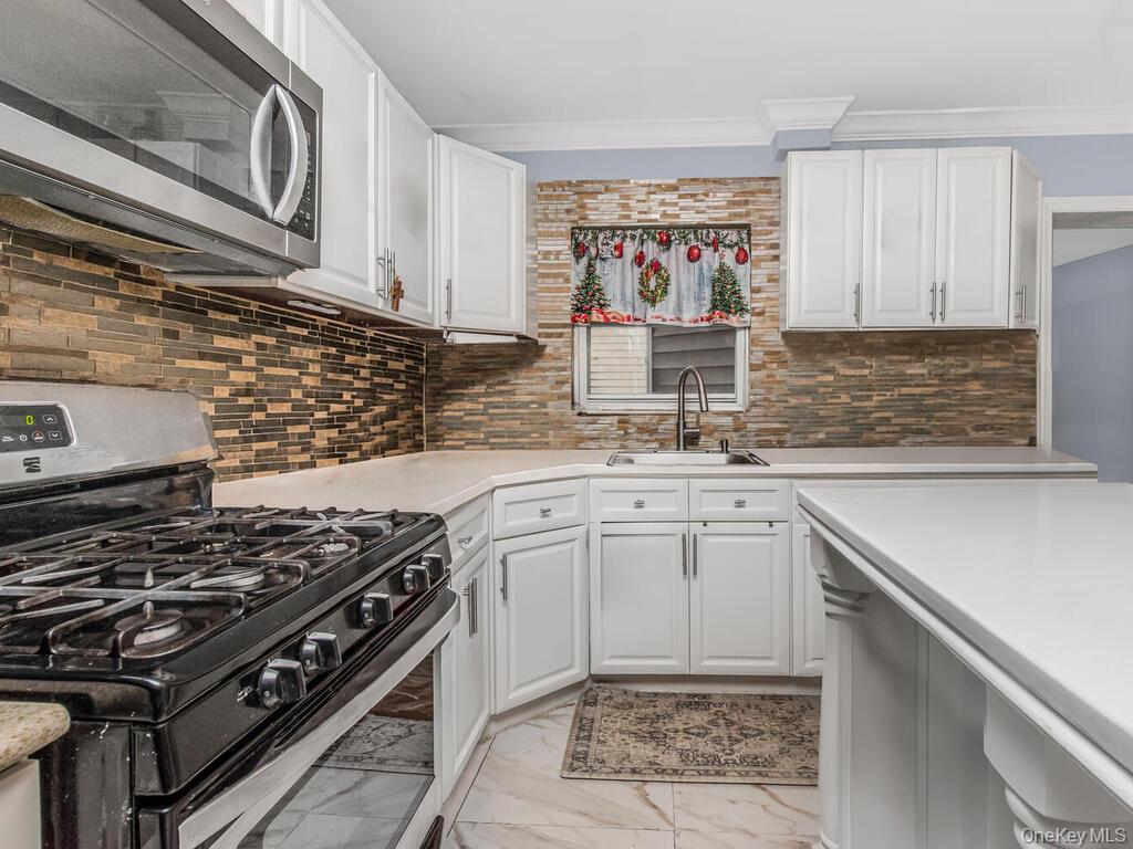 #7 photo, 1918 Pitman Avenue, 브롱크스 Bronx , NY 10466