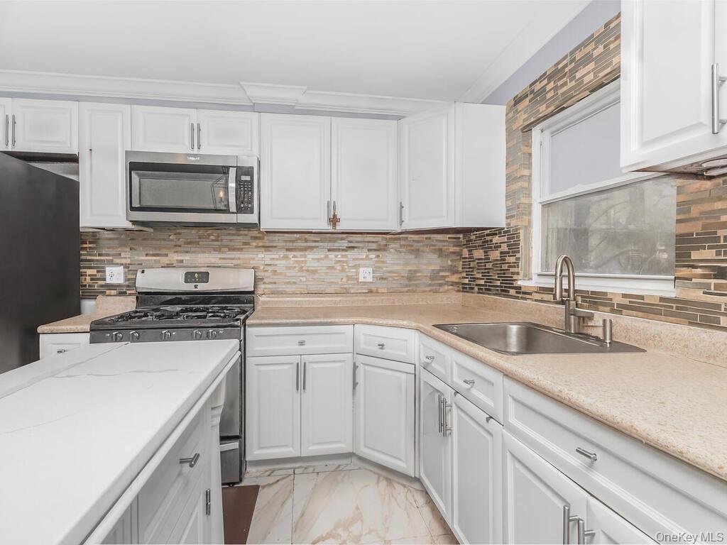 #8 photo, 1918 Pitman Avenue, 브롱크스 Bronx , NY 10466