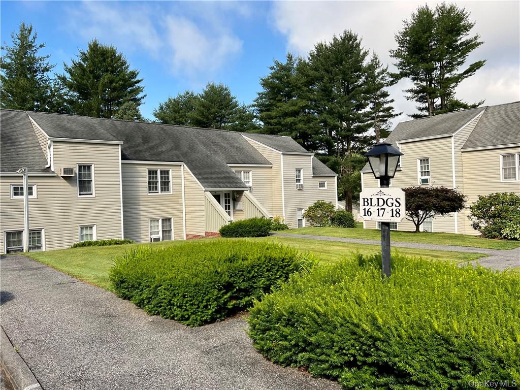 #1 photo, 1604 Holly Stream Court, Brewster , NY 10509