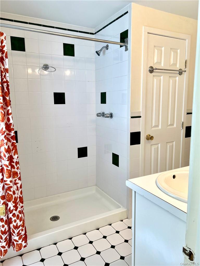 #18 photo, 1604 Holly Stream Court, Brewster , NY 10509