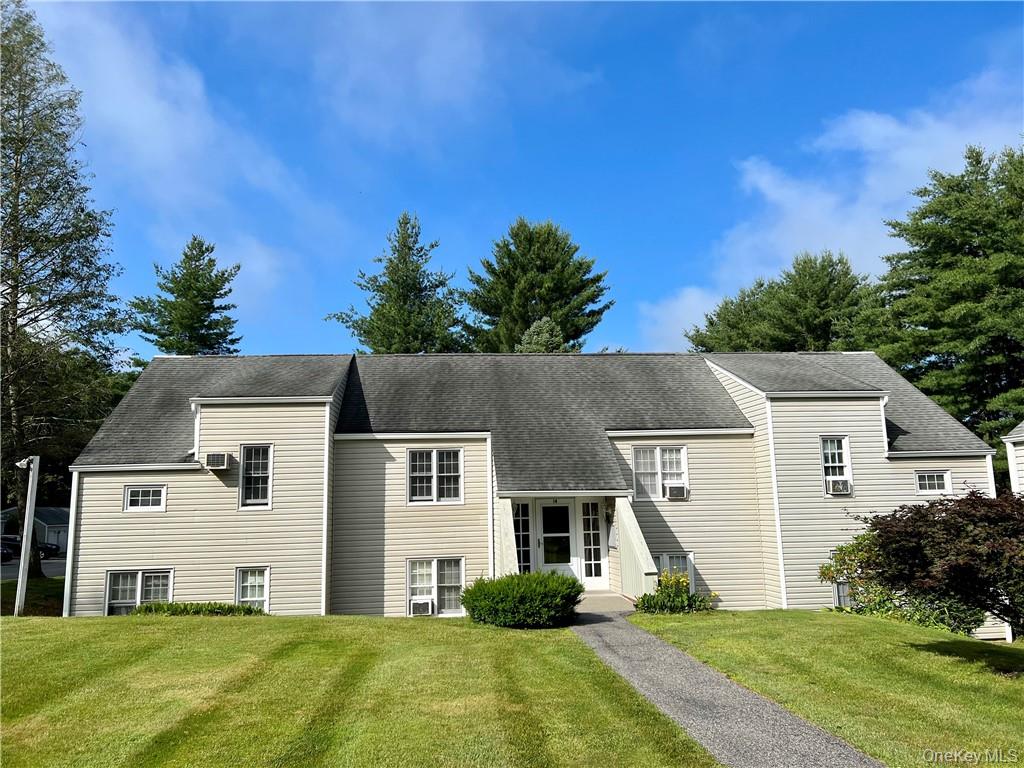 #3 photo, 1604 Holly Stream Court, Brewster , NY 10509