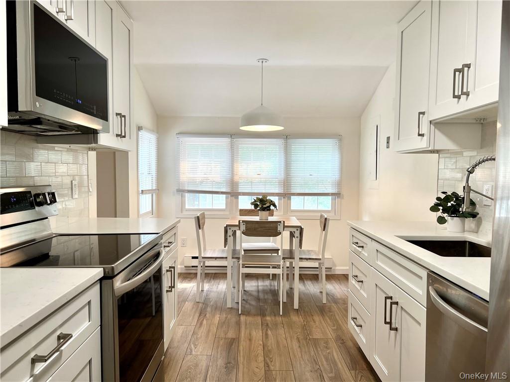 #4 photo, 1604 Holly Stream Court, Brewster , NY 10509