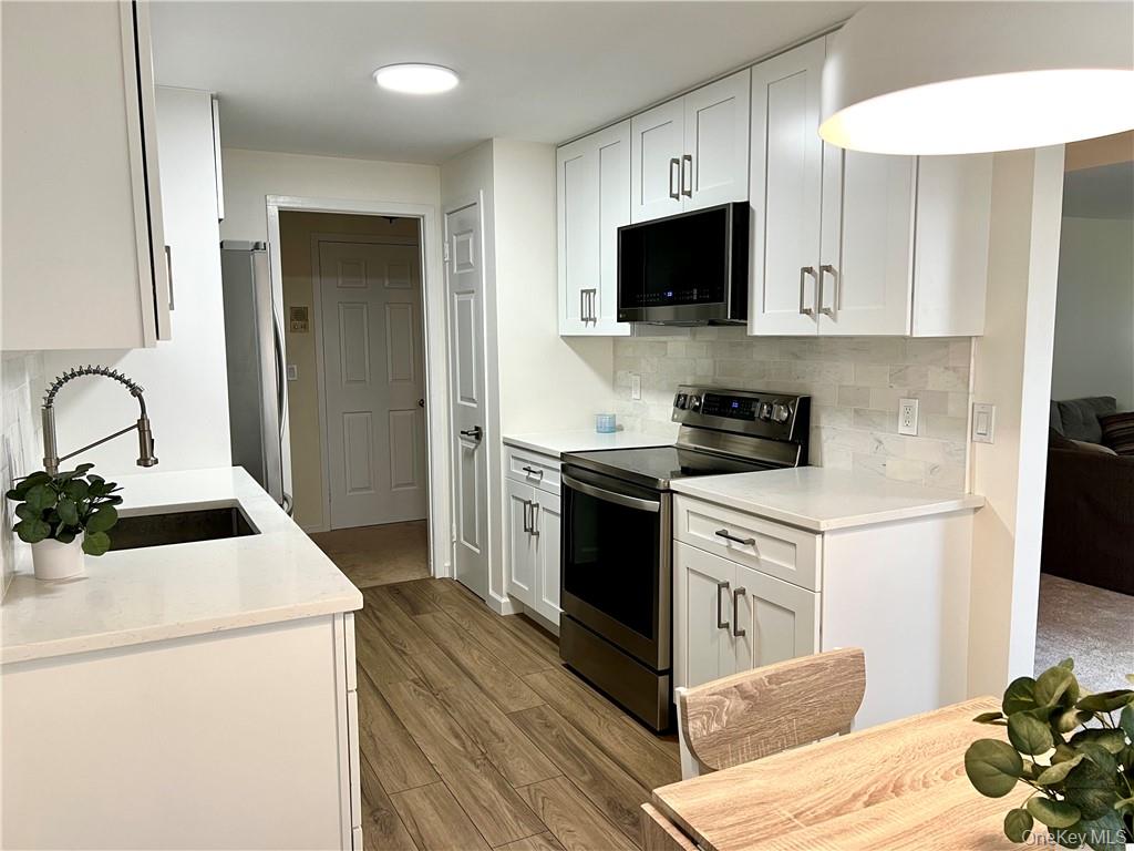 #6 photo, 1604 Holly Stream Court, Brewster , NY 10509