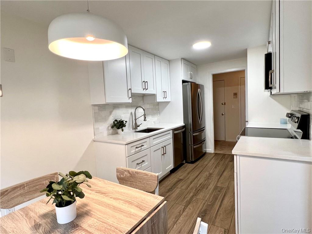 #7 photo, 1604 Holly Stream Court, Brewster , NY 10509