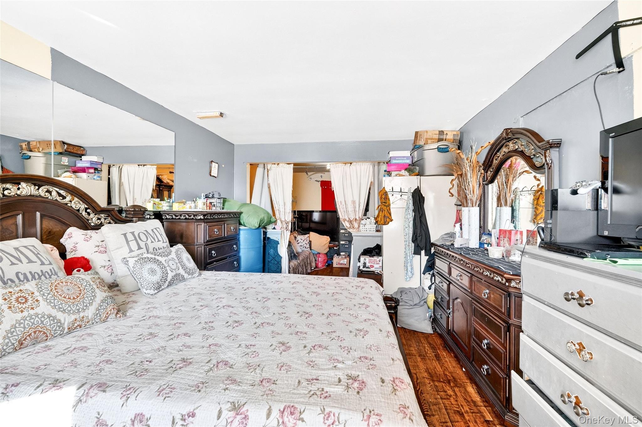 #20 photo, 1007 E 215th Street, 브롱크스 Bronx , NY 10469