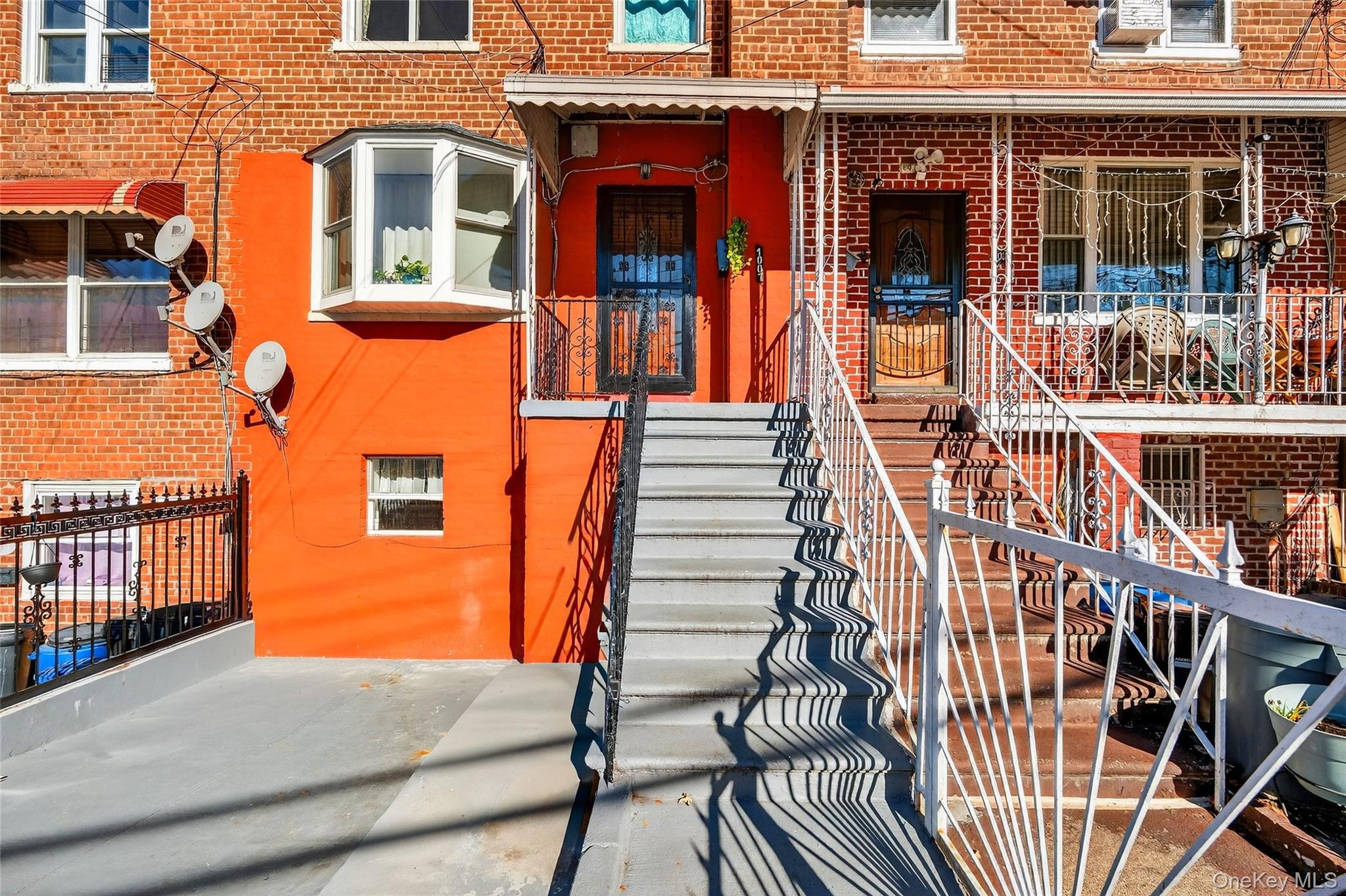 #4 photo, 1007 E 215th Street, 브롱크스 Bronx , NY 10469